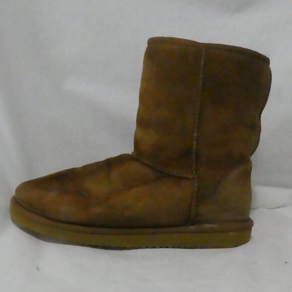 Unbranded | size 7 | Brown Ankle Boots with Plush Interior - Picture 8 of 13